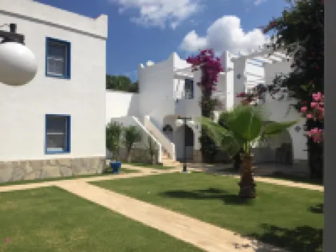 Paradise Apart Hotel