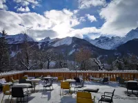 Hôtel Restaurant le Monêtier Hotel di La Salle Les Alpes