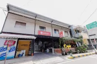 RedDoorz Near Alun Alun Madiun Hotels in Magetan