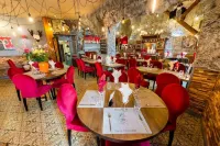 Auberge de la Paix Các khách sạn ở Briancon