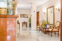 Hotel Gran Avenida Отели в г. Кория-дель-Рио