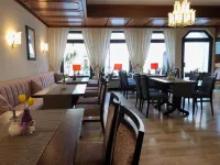 HOTEL WEISSES LAMM Hotels in Roth