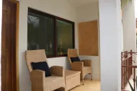 Casa Bugambilias
