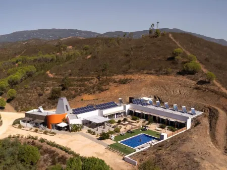 A.TI.Tudo Nature Отели рядом с достопримечательностью «Прайя-да-Роша»