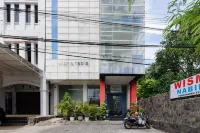 RedDoorz at Wisma Nabila Syariah Near Masjid Raya Baiturrahman Banda Aceh Hotels in Baiturrahman