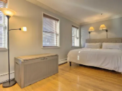 Hoboken Condo Walk to Public Transit! Hotels in Hoboken