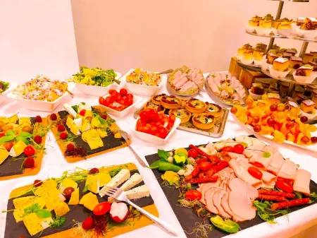 Aqua-Zdrój Отели в г. Валбжих