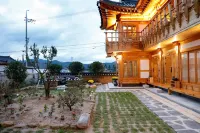 Hanok Stay Mokhyang
