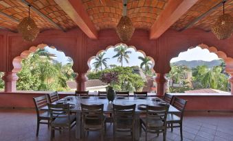 Nomada Wellness Hotel