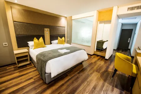 Happy Valley Hotel and Casino Отели в г. Квальюзени