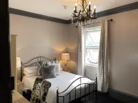 The Lilly Restaurant with Rooms