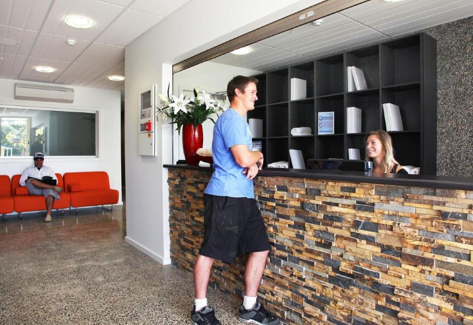 더 아일랜드 어코모데이션 필립 아일랜드