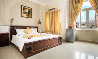 Hue Harmony Hotel