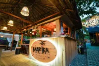 Marika Resort - بار