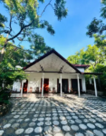 尼姆野生動物園旅館亞拉