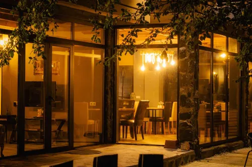 Mestia Roots - Quầy bar