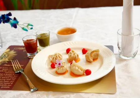 M B Greens Clarks Inn Отели рядом с достопримечательностью «Vijay Park»