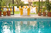 Apart Hotel Best - Pools