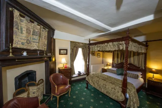 Cbh Prince Rupert Hotel