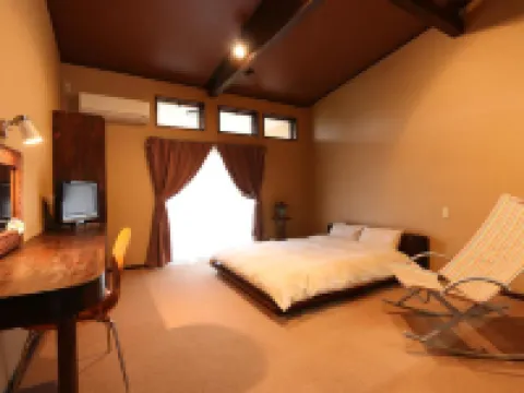 Sunny Spot Hotels in Minamitane