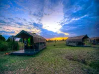 Julia's River Camp Hotels in Talek