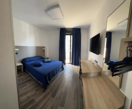 Tiby Hotel Отели рядом со станцией Modena Policlinico