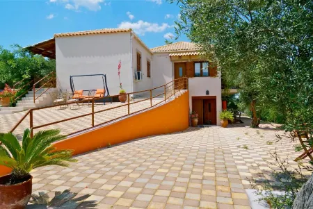 Ktima Dafnes Отели в г. Нафплион