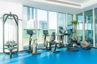 S Plaza Suites Hotel - gimnasio