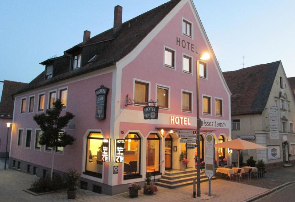 Kences Hotel Over view