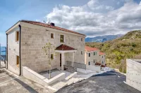 Quercus Residences Apartments Hotels in Радженовичі
