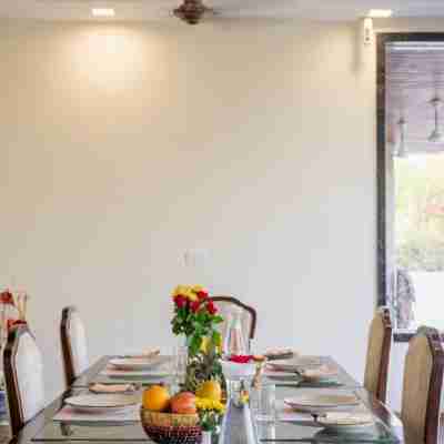 Ama Stays & Trails Talia Costa, Udaipur Dining/Meeting Rooms