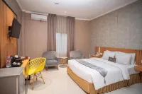 A'Rabia Style Wahid Hasyim Hotels near Midwifery Academy Budi Mulia