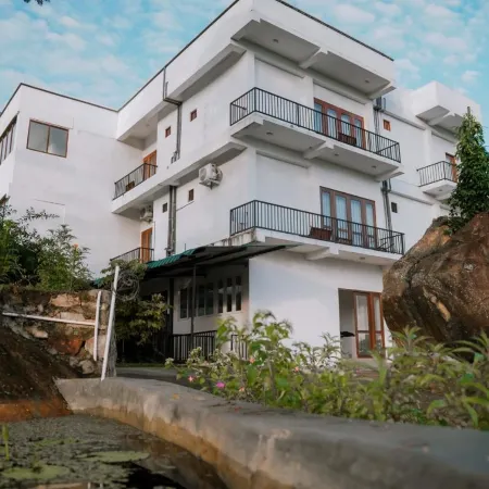 Golden Sky Hotel & Wellness