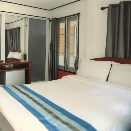 Revolution Hostel Pai