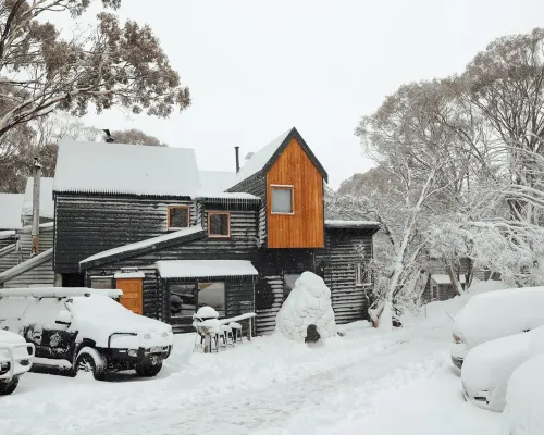 Dibbin’s Chalet Hotels in Dinner Plain