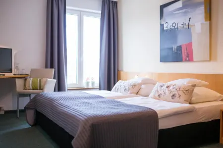 Hotel Restaurant am Kellhof Отели в г. Йештеттен