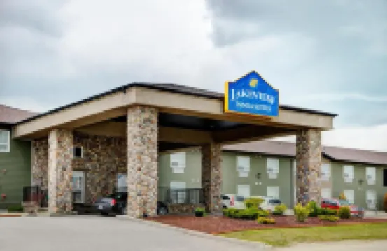 Lakeview Inns & Suites - Edson Airport West Hotels in 