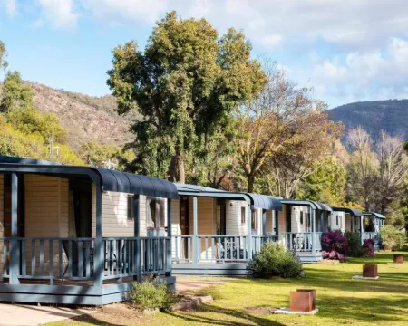 Breeze Holiday Parks - Grampians Hotels in Halls Gap