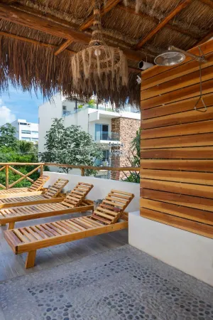 Verandah Studios Отели рядом с достопримечательностью «Плайя Пунта Эсмеральда»