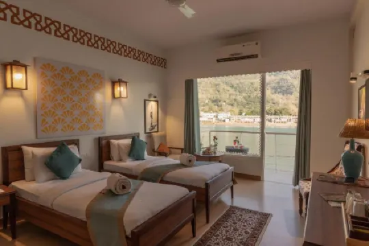 Yog Niketan by Sanskriti