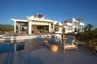 Hotel Todo Bien فنادق في لا فنتانا