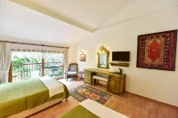 Pyramid Boutique Hotel فنادق في Kayakoy