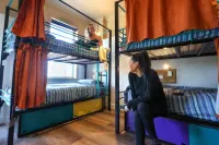 MAD Monkey Hostel Coogee Beach Hotels in Coogee