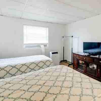 Hannahs Place - Quaint and Cozy Apt by the Beach! Rooms