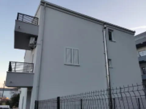 Room Ela