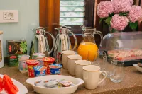 Filip Deluxe Rooms - breakfast