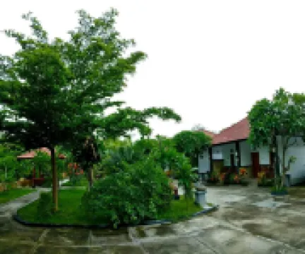 بوري راكا فيلا Hotels near ينبوع بنجر الحار