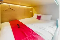 RedDoorz at Capsule Inn Teuku Umar Hotels in Gedong Air