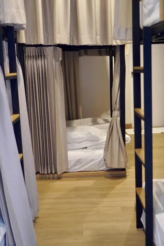 รูปภาพของอะราวด์ อารีย์ โฮสเทล