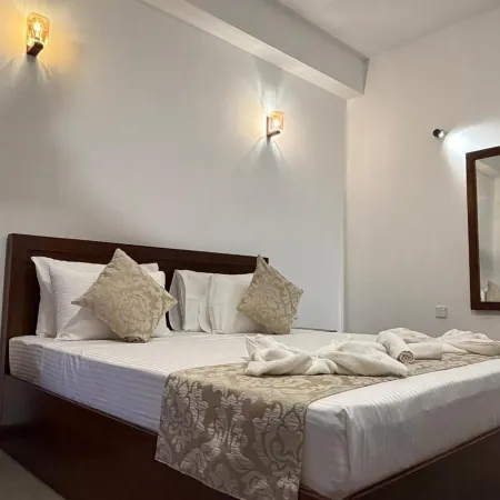Solar Airport Hotel